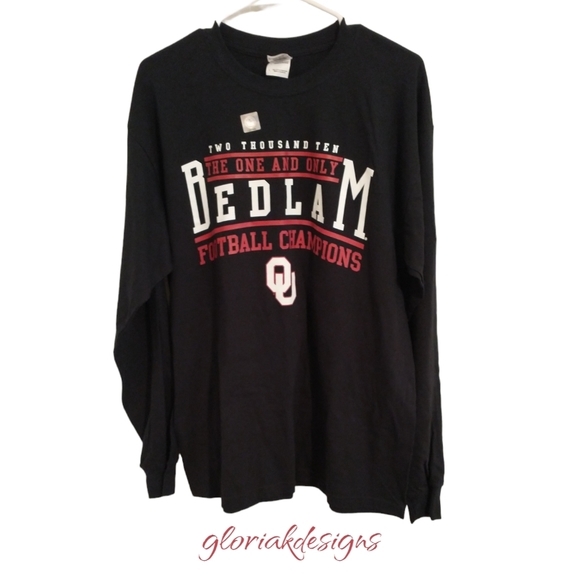 Gildan brand Tops - Oklahoma Sooners large t shirt and earrings, bracelet